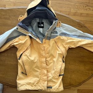 1990s Women’s Medium The North Face Yellow Gray ski snow Jacket Shell & Fleece
